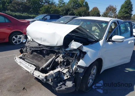 2008 Honda Accord 2.4 Lx-P z USA, uszkodzony, nr VIN 1HGCP264X8A131880